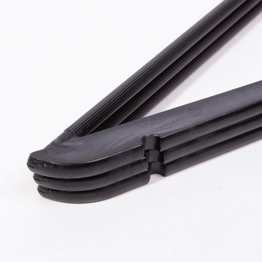Conjunto de 3 cabides CLASSIC Preto