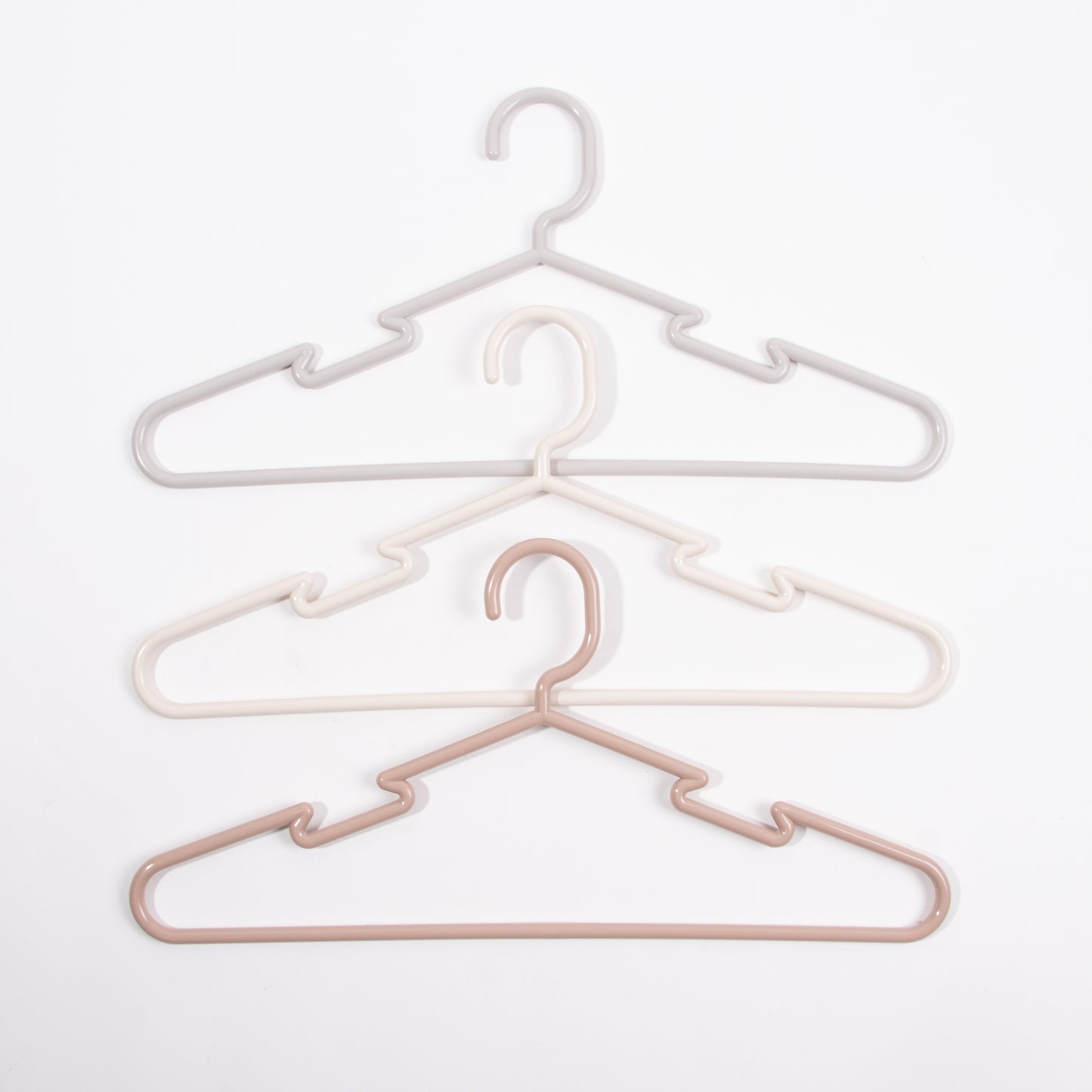 Conjunto de 6 cabides PAKABA