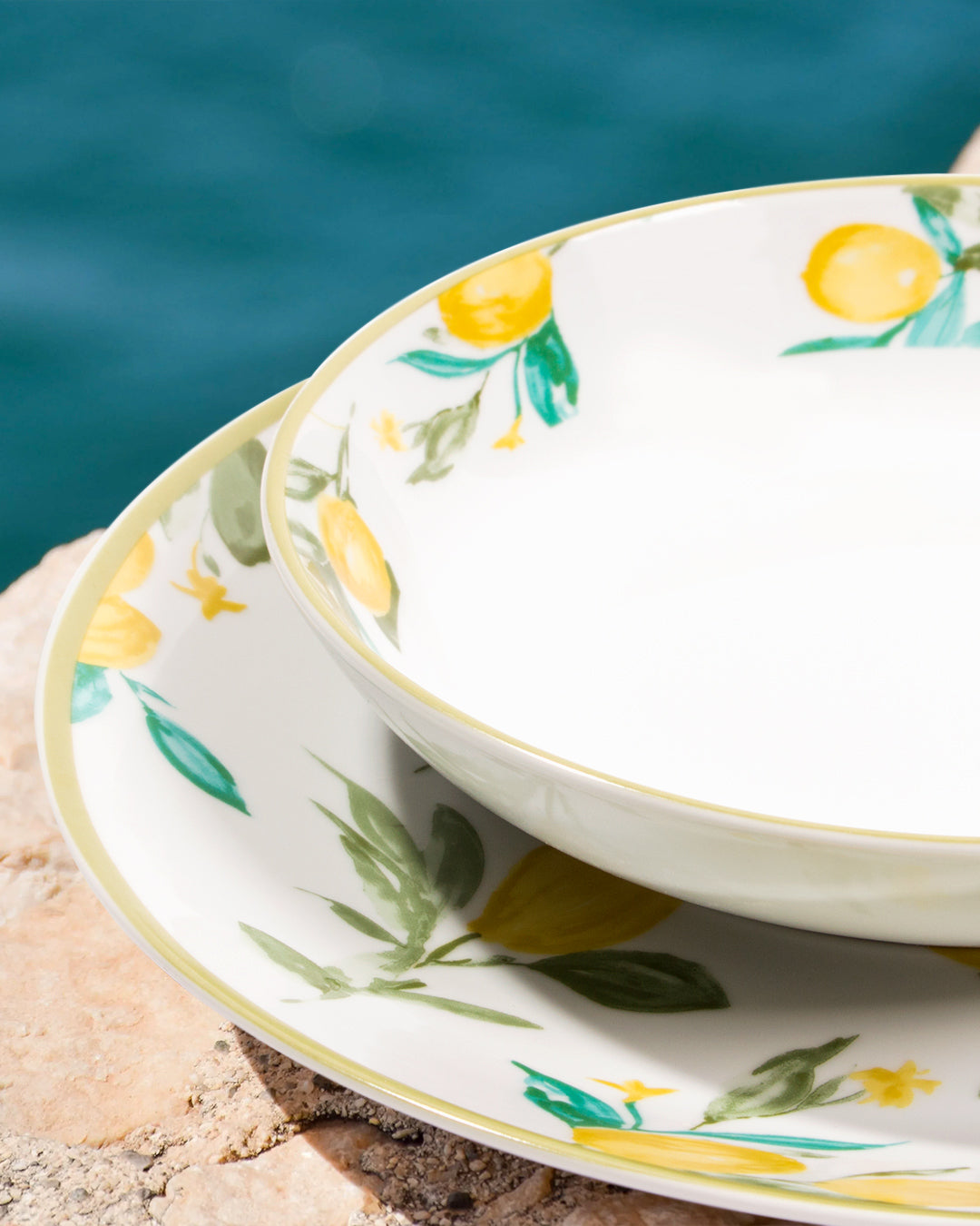LEMON 18-piece dinnerware set
