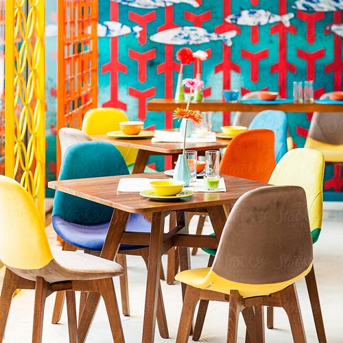 Das cores neutras às primárias