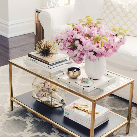 Mesas de Apoio: Função e Decoração