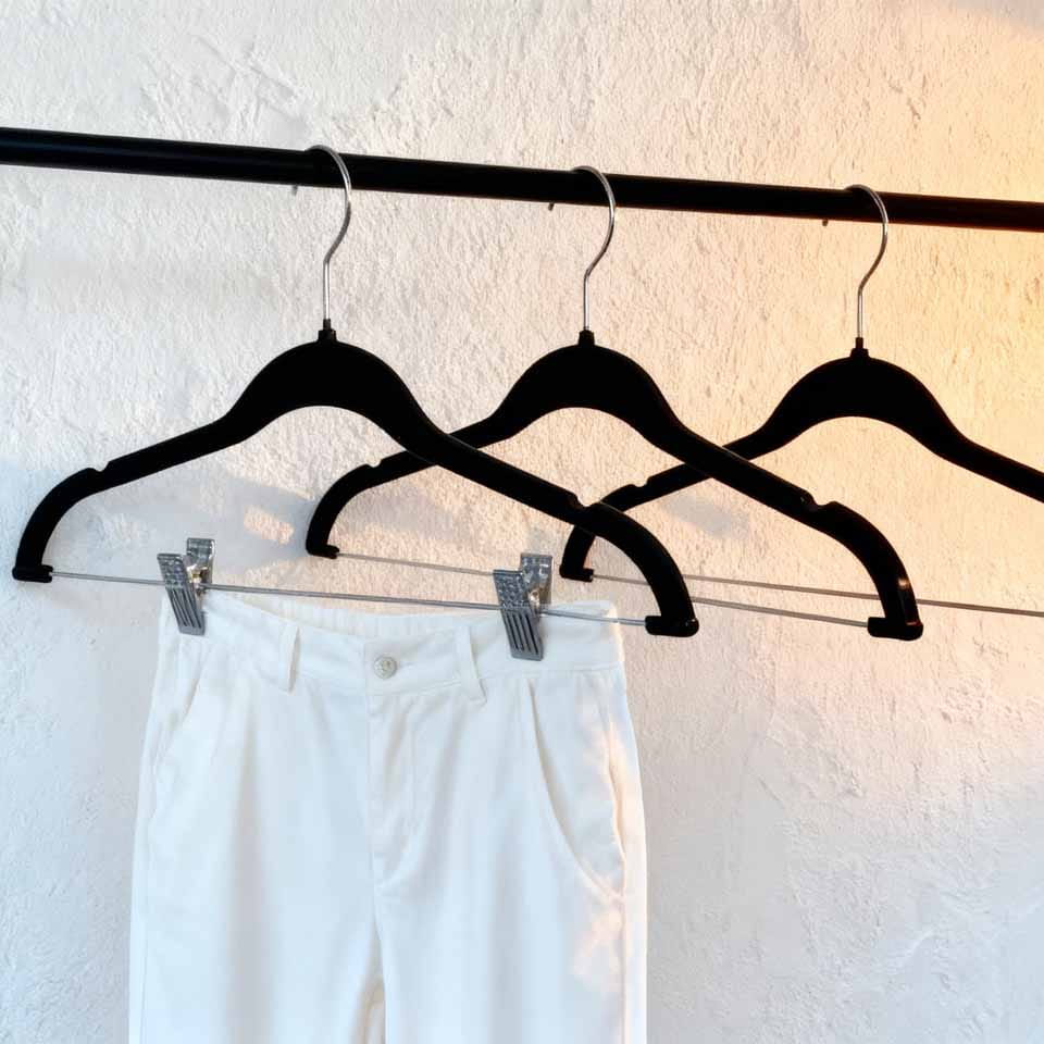 Conjunto de 3 cabides VELVET DUO Preto