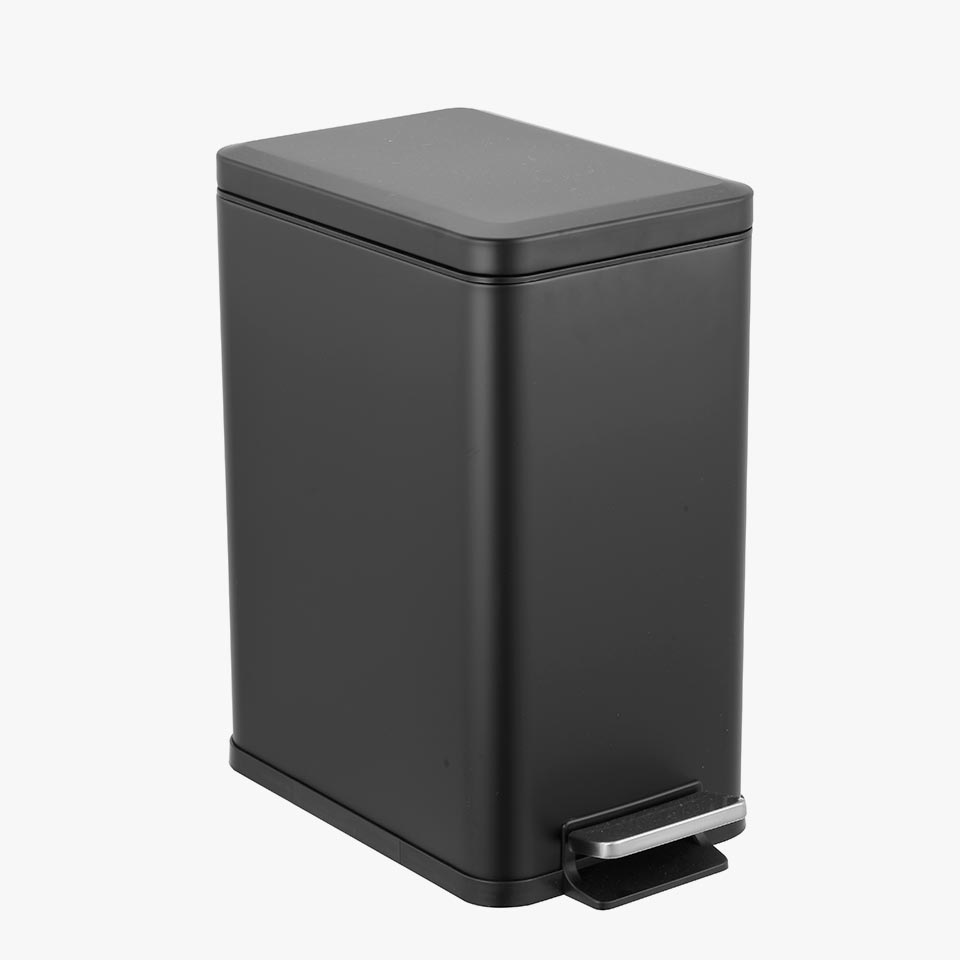 Balde do Lixo ASTIKOS com Pedal Preto 20L