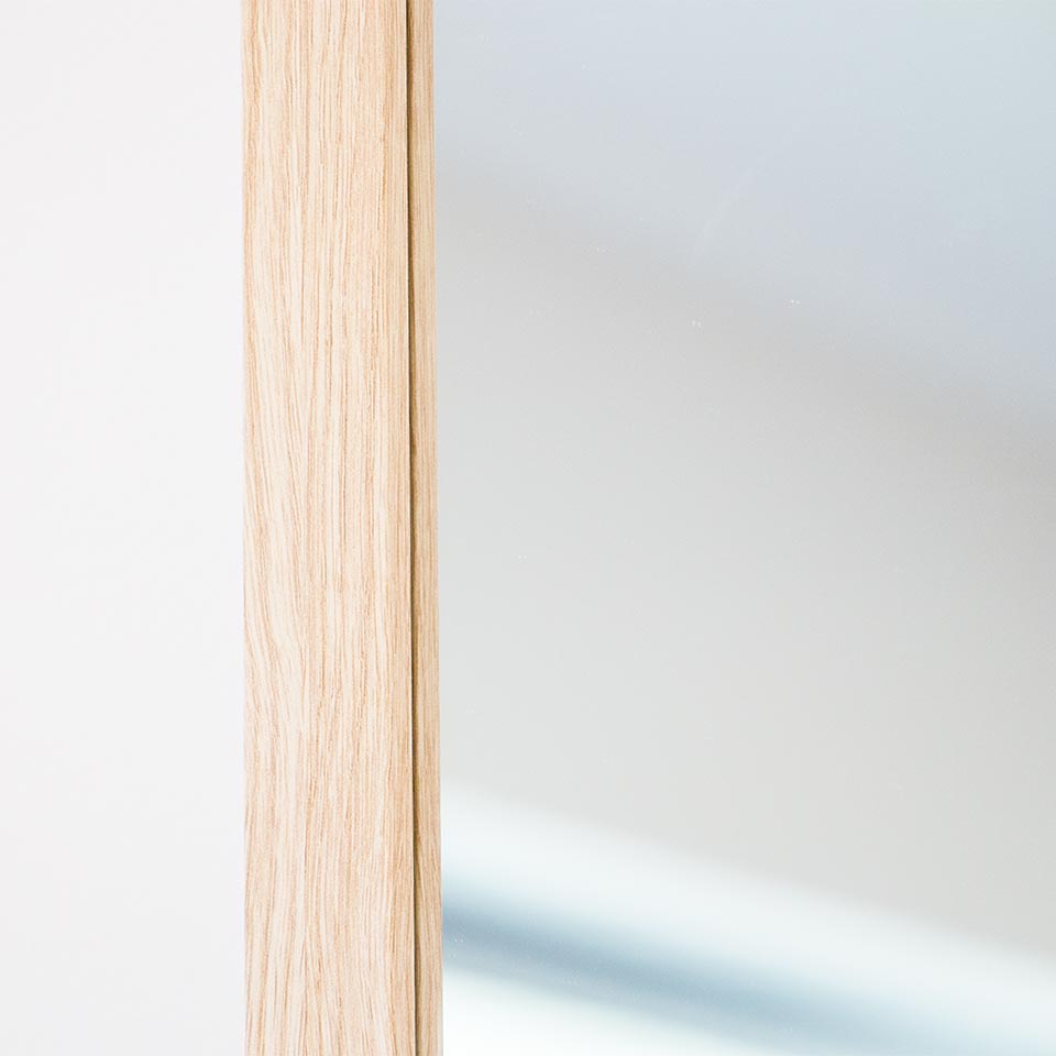 REFLECT Mirror 34.5x1.5x124.5cm