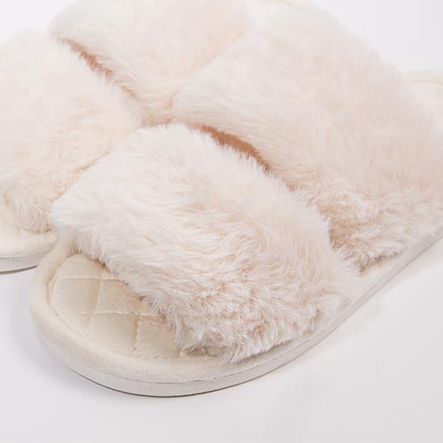 CLOUD Ivory Slippers