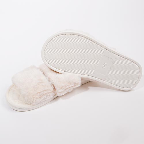 CLOUD Ivory Slippers