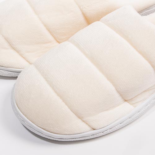 SOFTY Ivory Slippers