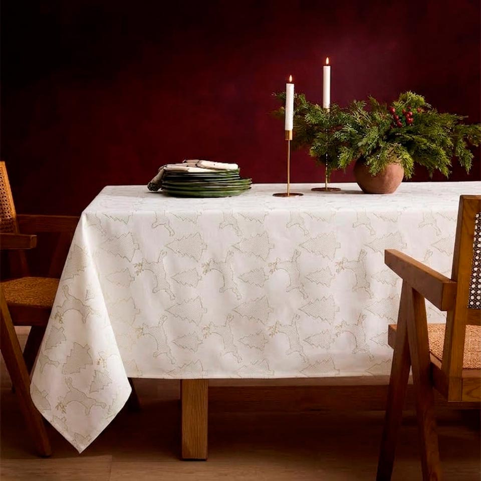 ALMÉA Red Tablecloth 140x200cm