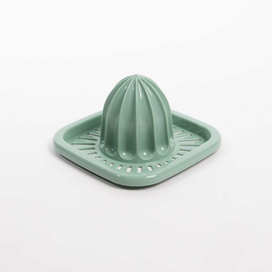 Garrafa com Espremedor e Escorredor AROA Verde 1L