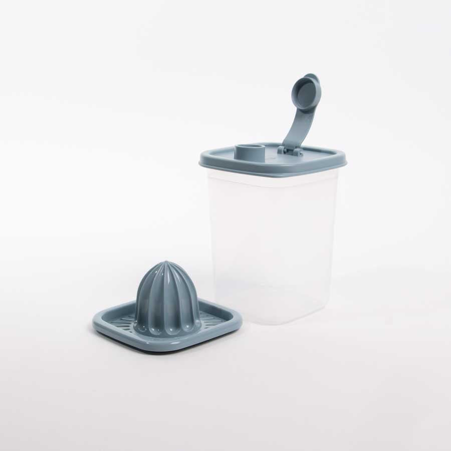 Garrafa com Espremedor e Escorredor AROA Azul 1L